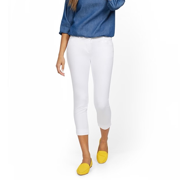 New York & Company Pants - NY&C - Audrey Slim Leg Capri Pant with 4-Way Stretch in Optic White